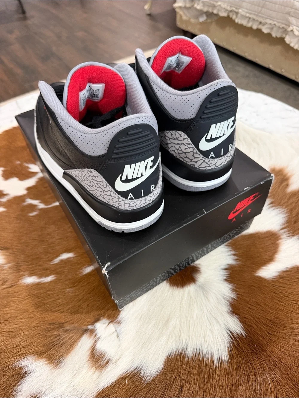 Jordan 3 Men’s Black Cement Retro 3 Sneakers Black/Gray/Red